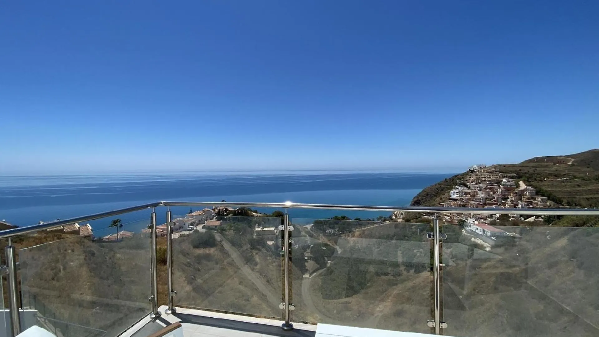 Apartment Ferienwohnung Fuer 6 Personen Ca 120 Qm In Nerja, Andalusien Costa Del Sol
