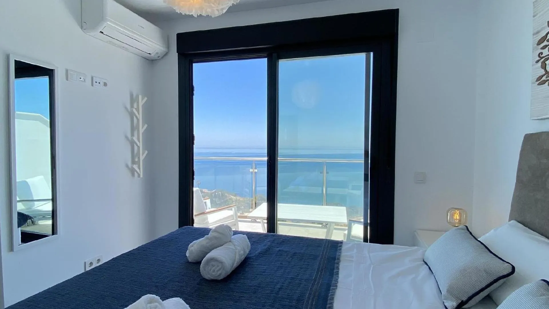 Ferienwohnung Fuer 6 Personen Ca 120 Qm In Nerja, Andalusien Costa Del Sol Apartment Nerja